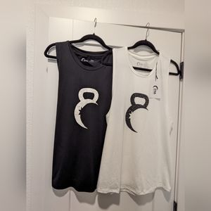 Set (2) Zyia Kettle Moon tank (1blk & 1wht)